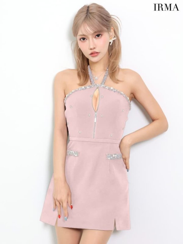 ピンクベージュ　モデル：如月れい　身長：156cm　着用サイズ：Sサイズ