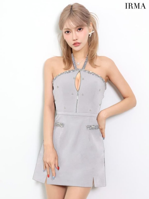 グレー　モデル：如月れい　身長：156cm　着用サイズ：Sサイズ