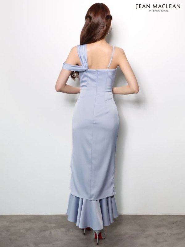 アイリスグレー　モデル：七瀬みほ　身長：162cm　着用サイズ：Sサイズ