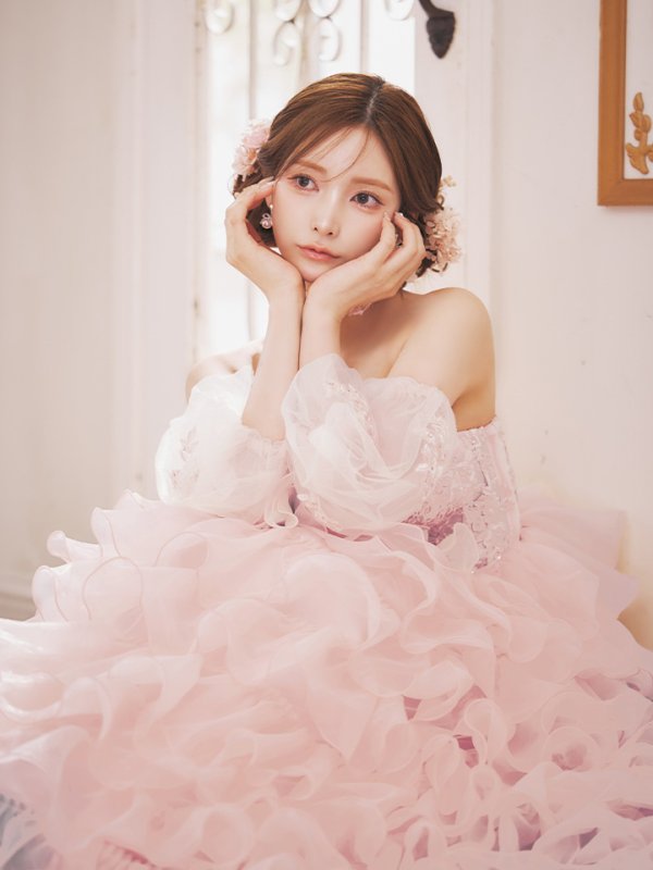 ピンクベージュ　モデル：まみ　身長：161cm　着用サイズ：Sサイズ