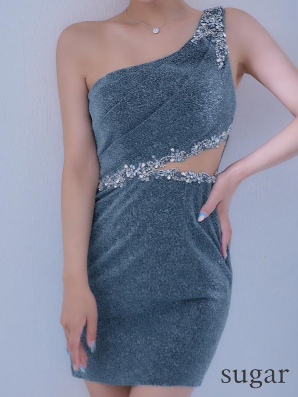 ペリーブルー　モデル：如月れい　身長：156cm　着用サイズ：Sサイズ