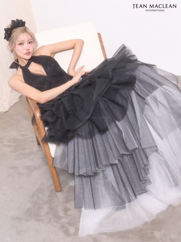 ブラック　モデル：如月れい　身長：156cm　着用サイズ：Mサイズ
