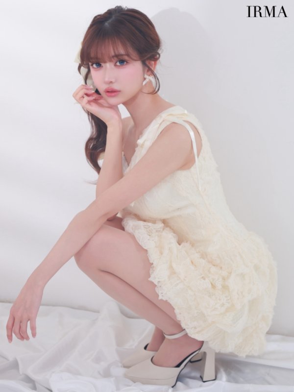 シャンパン　モデル：飛鳥　身長：160cm　着用サイズ：Sサイズ