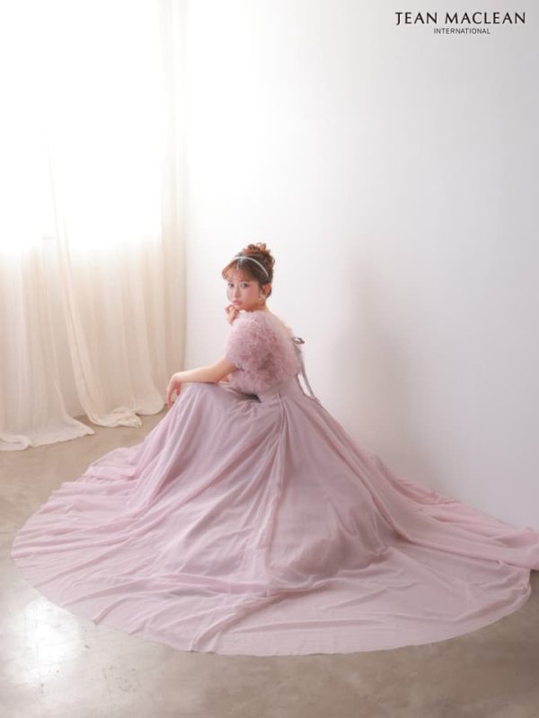 ピンクベージュ　モデル：飛鳥　身長：160cm　着用サイズ：Sサイズ