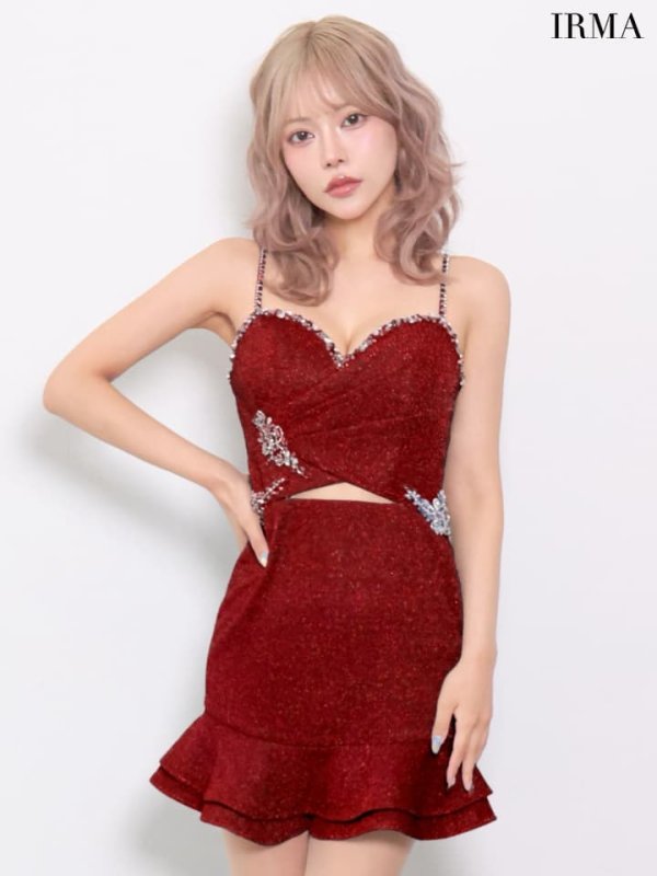 バーガンディ　モデル：如月れい　身長：156cm　着用サイズ：Sサイズ