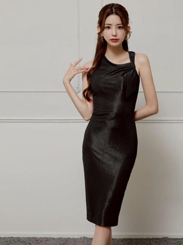 ブラック　モデル：あみ　身長：163cm　着用サイズ：XSサイズ