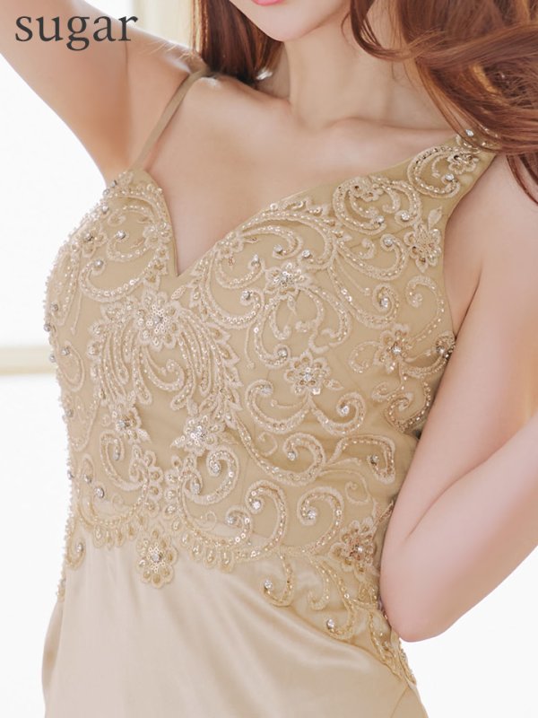 シャンパン モデル:真優川咲 身長:158cm 着用サイズ:Sサイズ