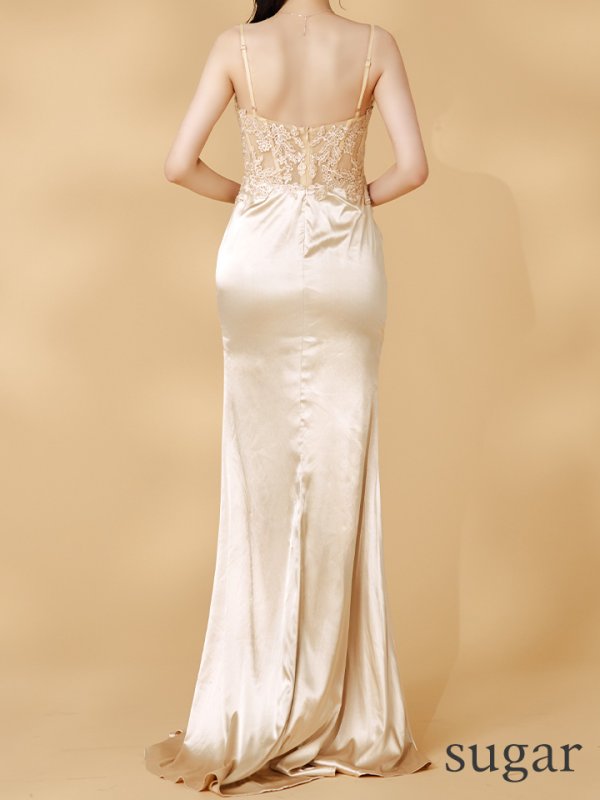 ゴールド モデル：まおちゃる　身長：158cm　着用サイズ：Sサイズ