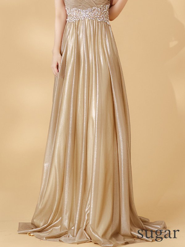 ゴールド モデル：まおちゃる　身長：158cm　着用サイズ：Sサイズ