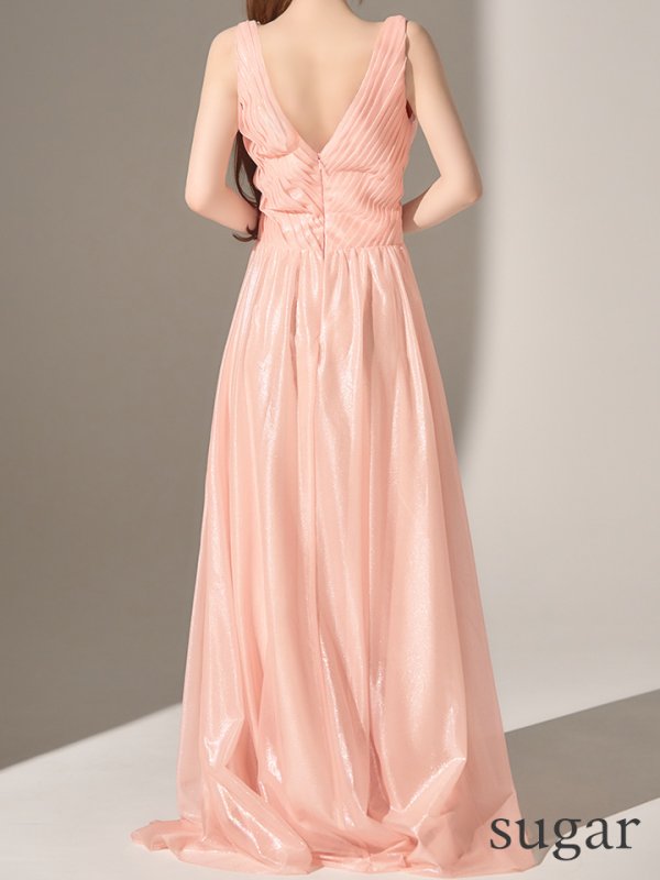 ピンク モデル：ももか　身長：156cm　着用サイズ：Sサイズ