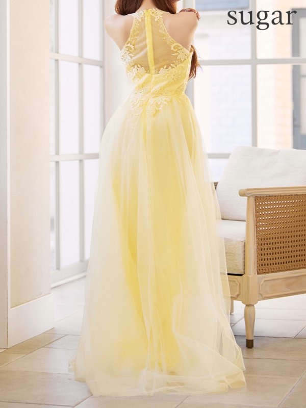 イエロー　モデル：真優川咲　身長：159cm　着用サイズ：Sサイズ