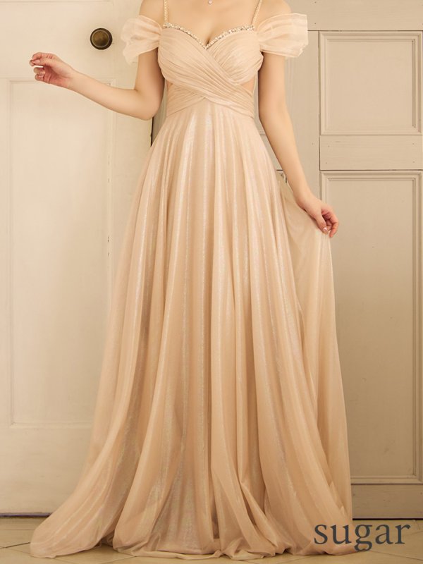 ベージュ モデル：ゆめ　身長：160cm　着用サイズ：Sサイズ