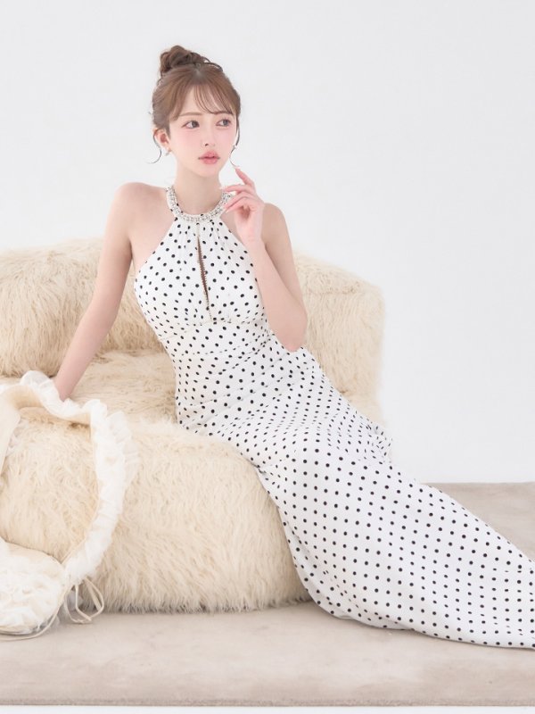 ホワイト　モデル：りな　身長：160cm　着用サイズ：Sサイズ