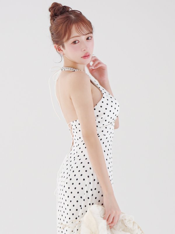 ホワイト　モデル：りな　身長：160cm　着用サイズ：Sサイズ