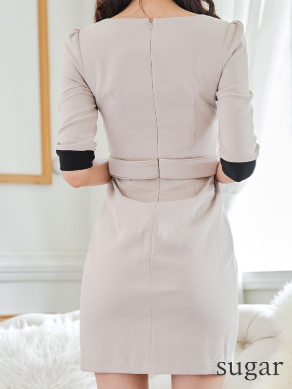 ベージュxブラック モデル:阿部なつき 身長:160cm 着用サイズ:Sサイズ