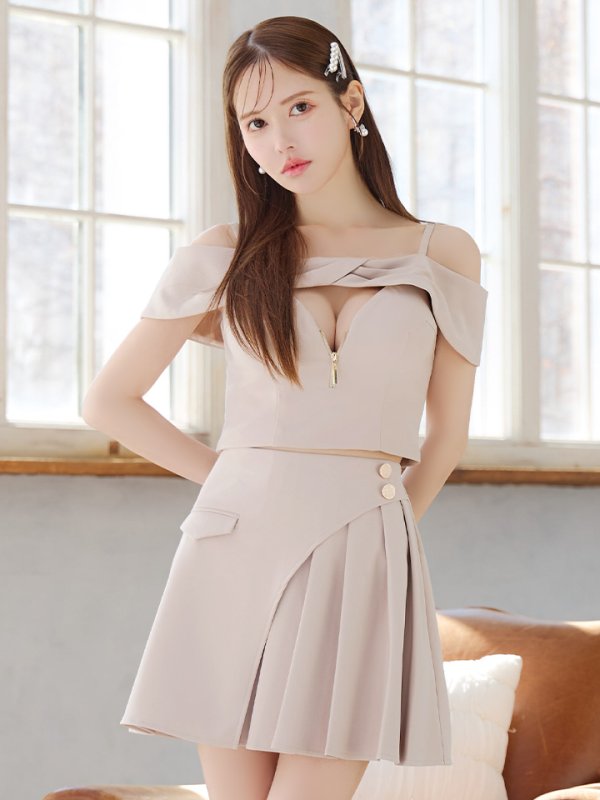 ベージュ モデル:ゆめ 身長:160cm 着用サイズ:Sサイズ