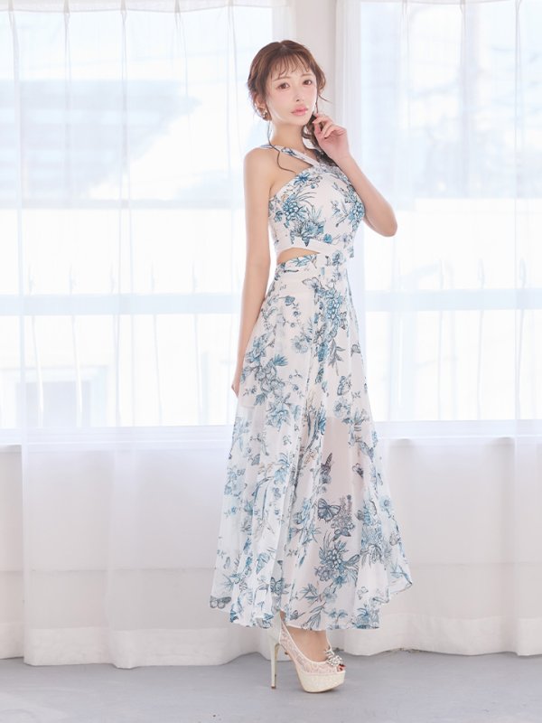 ブループリント　モデル：りな　身長：160cm　着用サイズ：Sサイズ