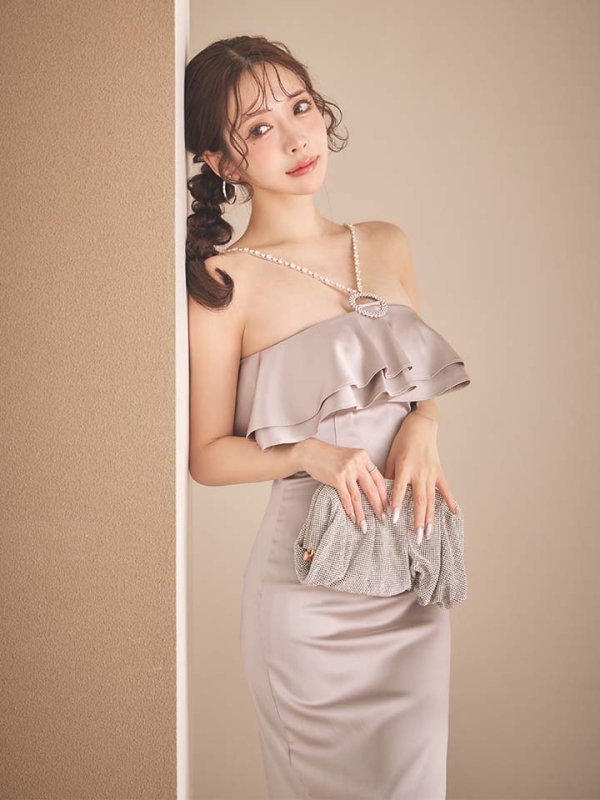 シャンパンベージュ　モデル：朝陽凪　身長：156cm　着用サイズ：Sサイズ