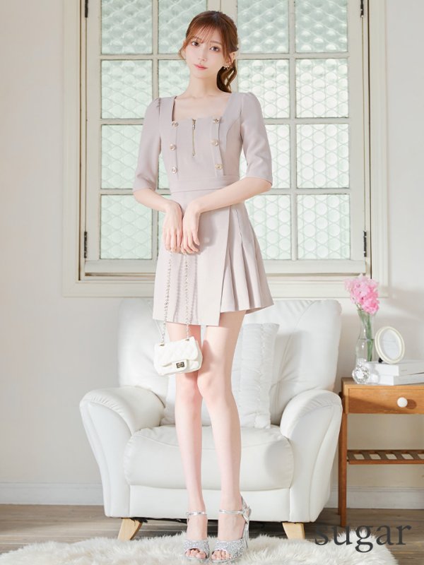 ベージュ モデル:あすか 身長:170cm 着用サイズ:Sサイズ