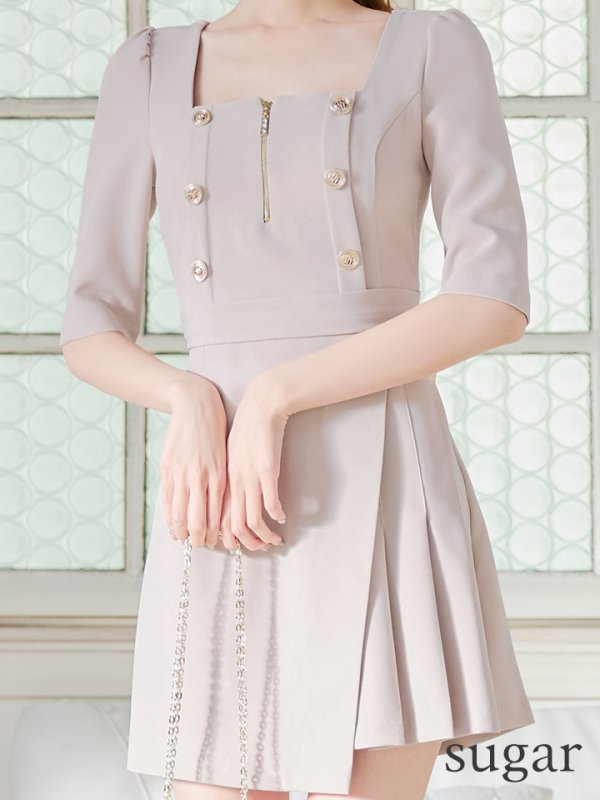 ベージュ モデル:あすか 身長:170cm 着用サイズ:Sサイズ