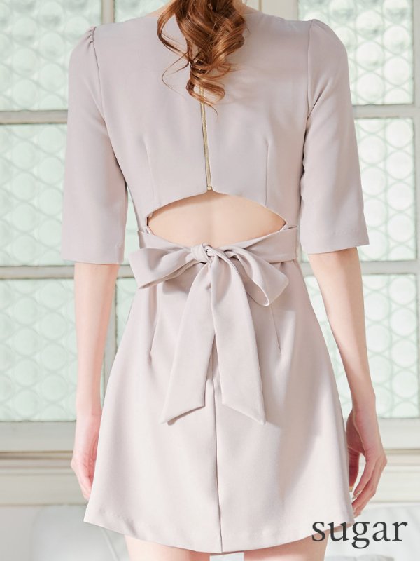 ベージュ モデル:あすか 身長:170cm 着用サイズ:Sサイズ