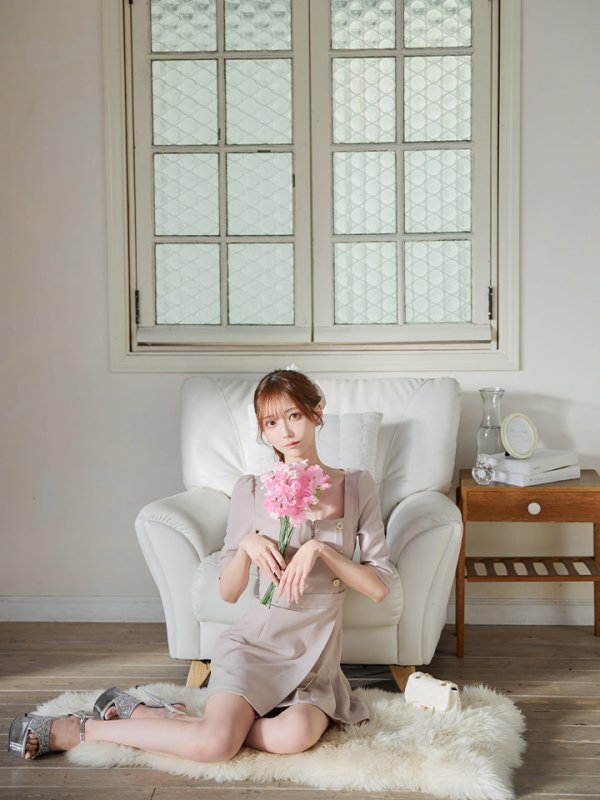 ベージュ モデル:あすか 身長:170cm 着用サイズ:Sサイズ