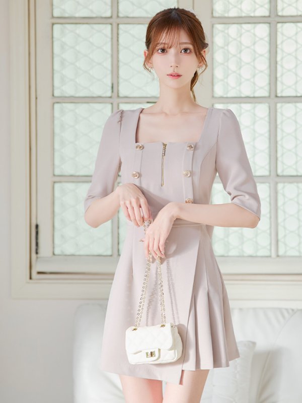 ベージュ モデル:あすか 身長:170cm 着用サイズ:Sサイズ