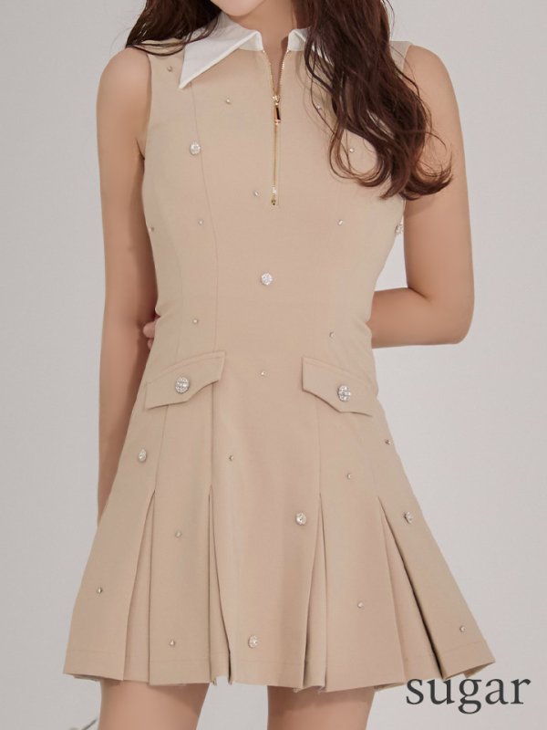 ベージュ　モデル：りな　身長：160cm　着用サイズ：Sサイズ