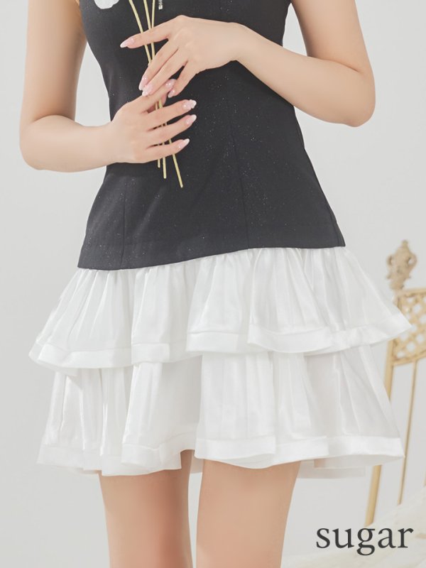 ブラックxホワイト モデル：三上悠亜　身長：159cm　着用サイズ：Sサイズ