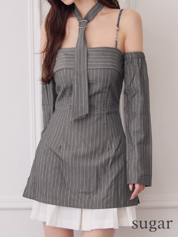 グレー×ホワイト モデル：ゆめ　身長：160cm　着用サイズ：Sサイズ