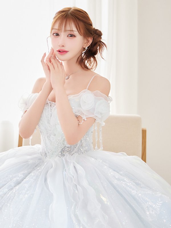 ホワイトブルー モデル:明日花キララ 身長:162cm 着用サイズ:S(XS〜M)サイズ