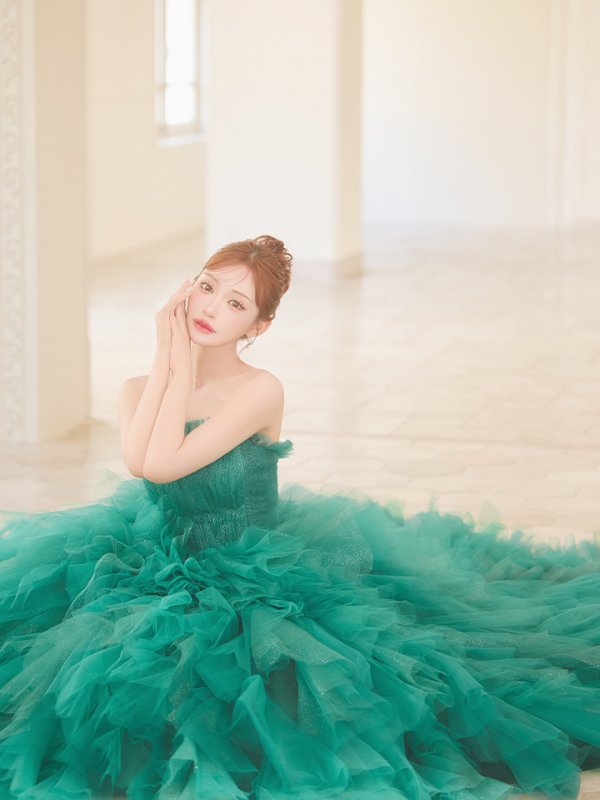 グリーン モデル:明日花キララ 身長:162cm 着用サイズ:S (XS〜M)サイズ