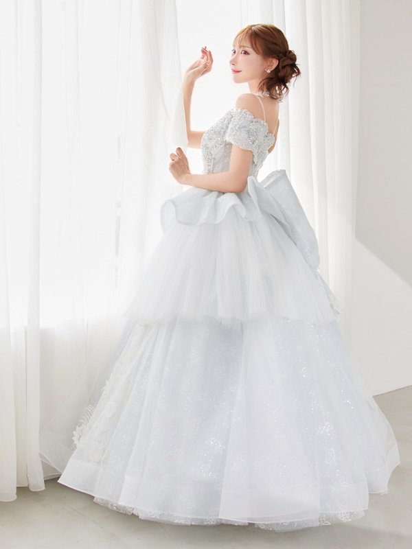 ホワイトブルー モデル:明日花キララ 身長:162cm 着用サイズ:S (XS〜M)サイズ