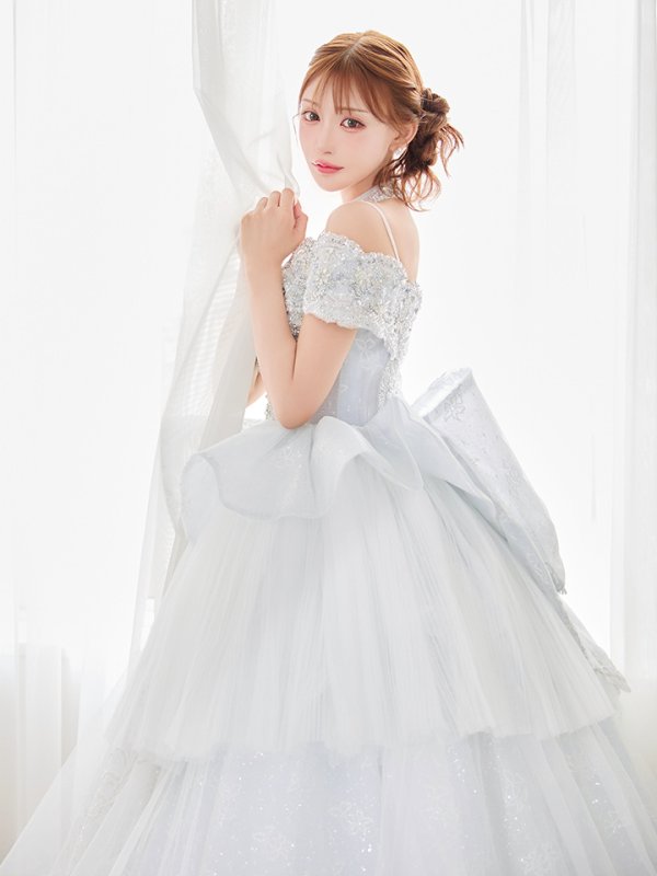 ホワイトブルー モデル:明日花キララ 身長:162cm 着用サイズ:S (XS〜M)サイズ