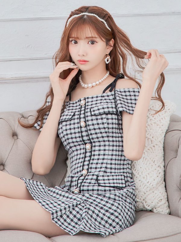 画像18: 【みゆう/関西コレクション着用】【an/アン】ギンガムチェック柄/ オフショルダー/ ショルダーリボン/ パールボタン/ プリーツ/ フレア/ ミニドレス/ キャバドレス[OF05]