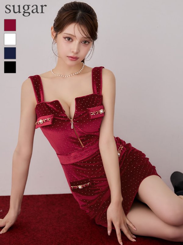 ワインレッド　モデル：ももか　身長：156cm　着用サイズ：Sサイズ