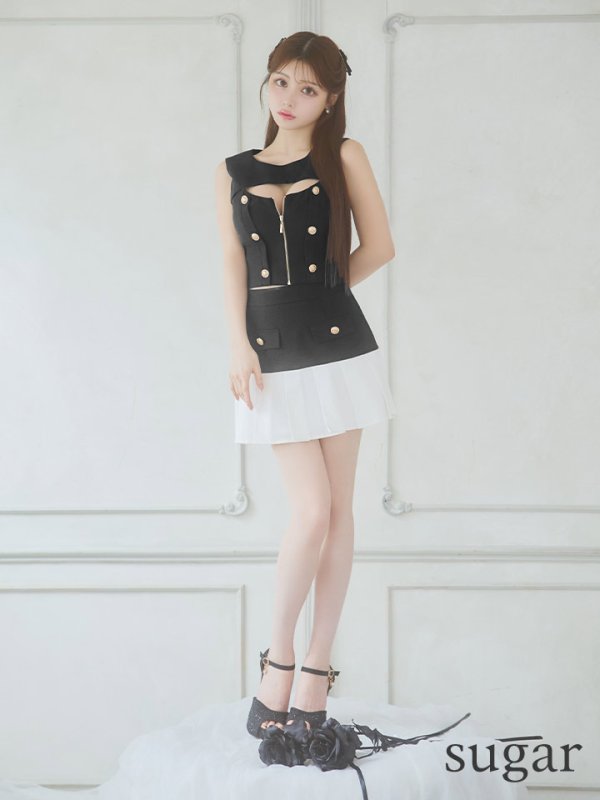 ブラックxホワイト モデル:ももか 身長:156cm 着用サイズ:Sサイズ