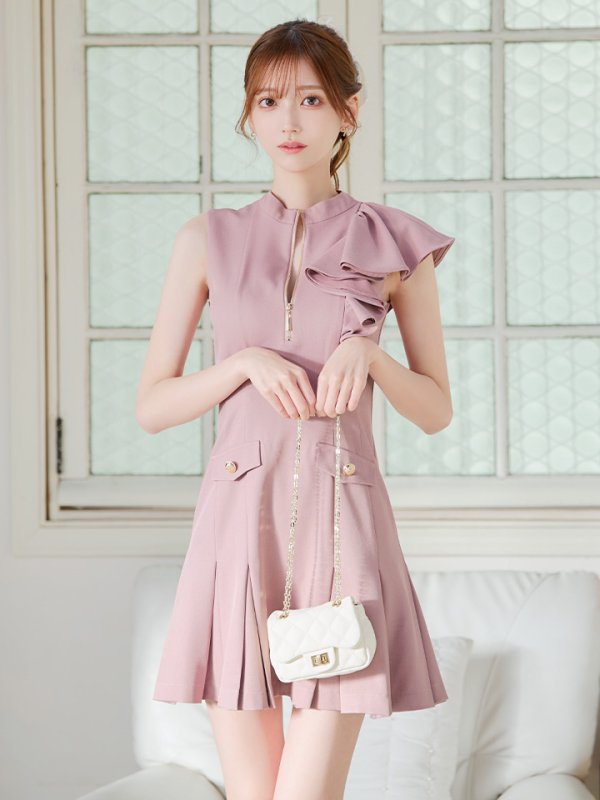 ピンク モデル:あすか 身長:170cm 着用サイズ:Sサイズ