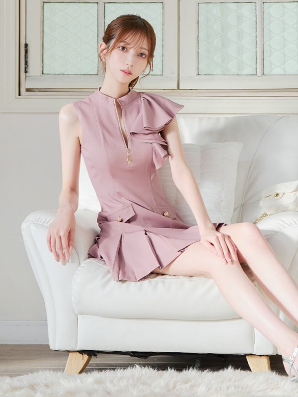 ピンク モデル:あすか 身長:170cm 着用サイズ:Sサイズ