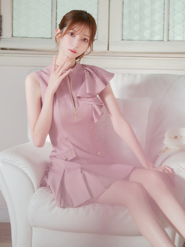 ピンク モデル:あすか 身長:170cm 着用サイズ:Sサイズ