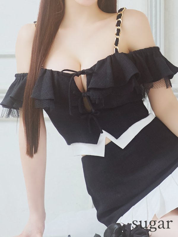 ブラックxホワイト モデル:ももか 身長:156cm 着用サイズ:Sサイズ