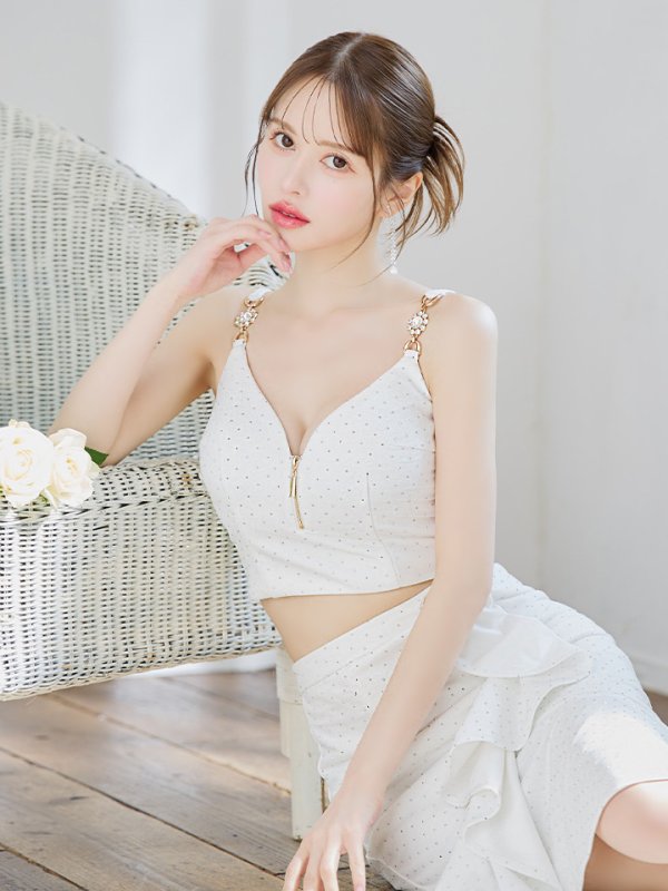 ホワイト モデル:ゆめ 身長:160cm 着用サイズ:Sサイズ