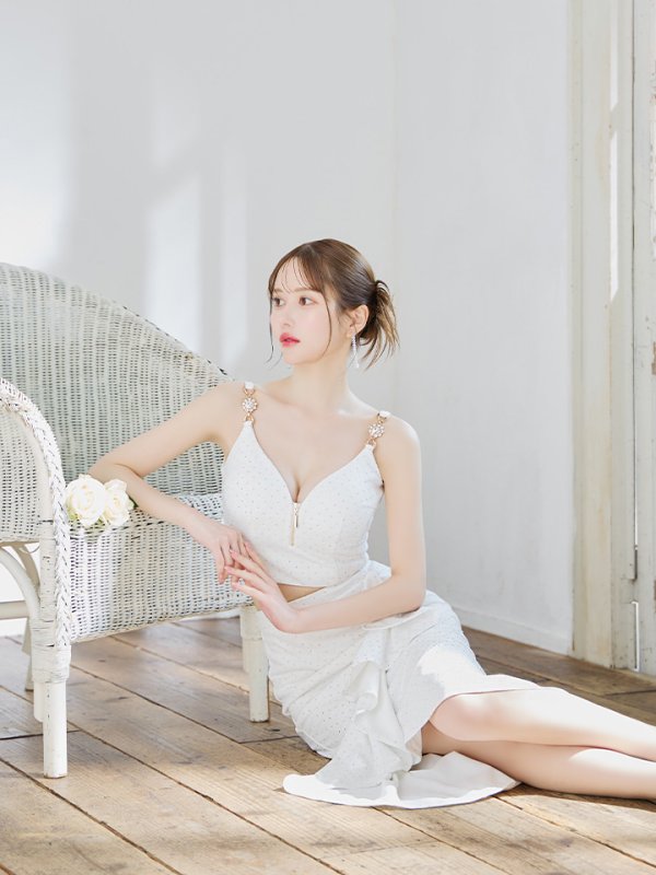 ホワイト モデル:ゆめ 身長:160cm 着用サイズ:Sサイズ