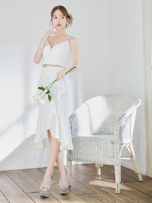 ホワイト モデル:ゆめ 身長:160cm 着用サイズ:Sサイズ