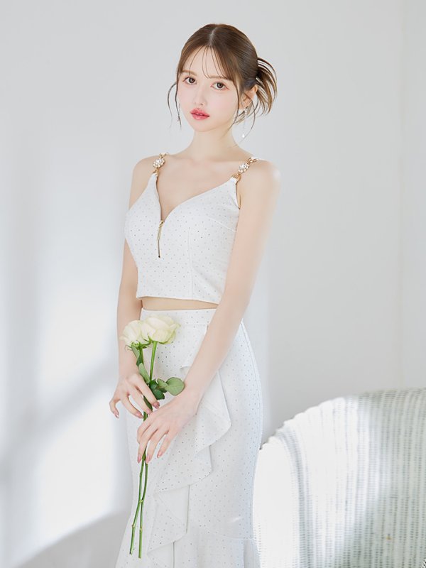 ホワイト モデル:ゆめ 身長:160cm 着用サイズ:Sサイズ