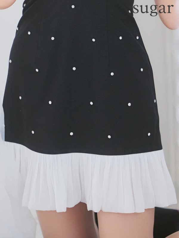 ブラック モデル:明日花キララ 身長:162cm 着用サイズ:Sサイズ