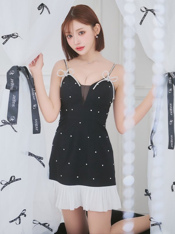 ブラック モデル:明日花キララ 身長:162cm 着用サイズ:Sサイズ