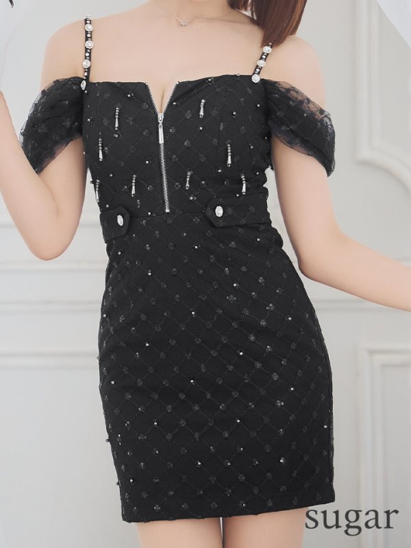 ブラック モデル:明日花キララ 身長:162cm 着用サイズ:Sサイズ