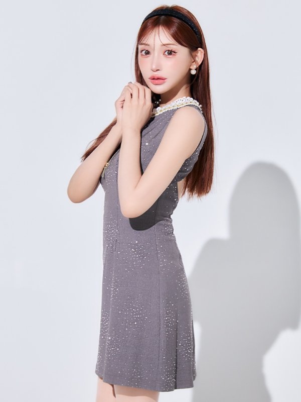 グレー　モデル：明日花キララ　身長162cm　着用サイズ：Sサイズグレー　モデル：明日花キララ　身長162cm　着用サイズ：Sサイズ