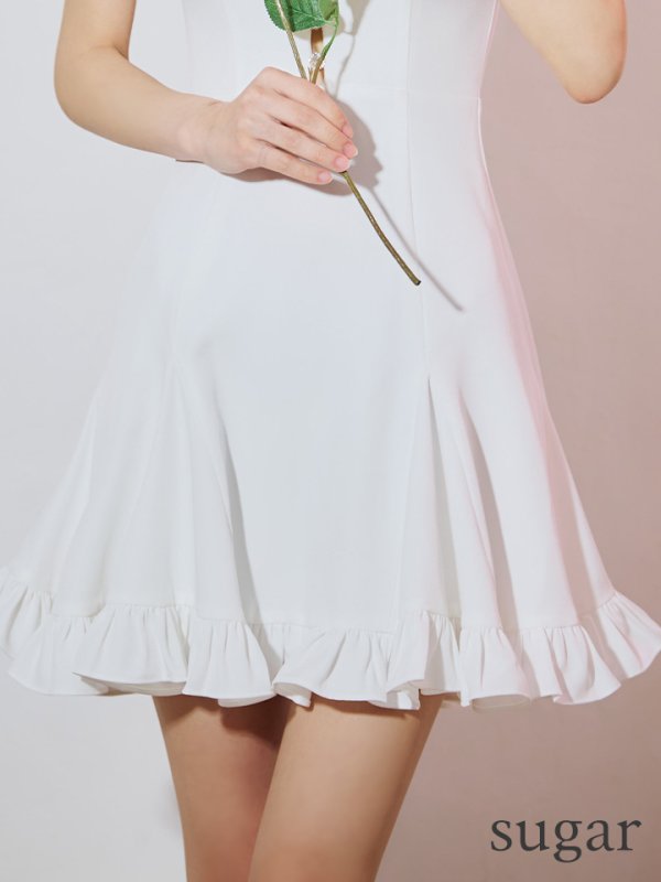 ホワイト モデル:まりん 身長:164cm 着用サイズ:Sサイズ